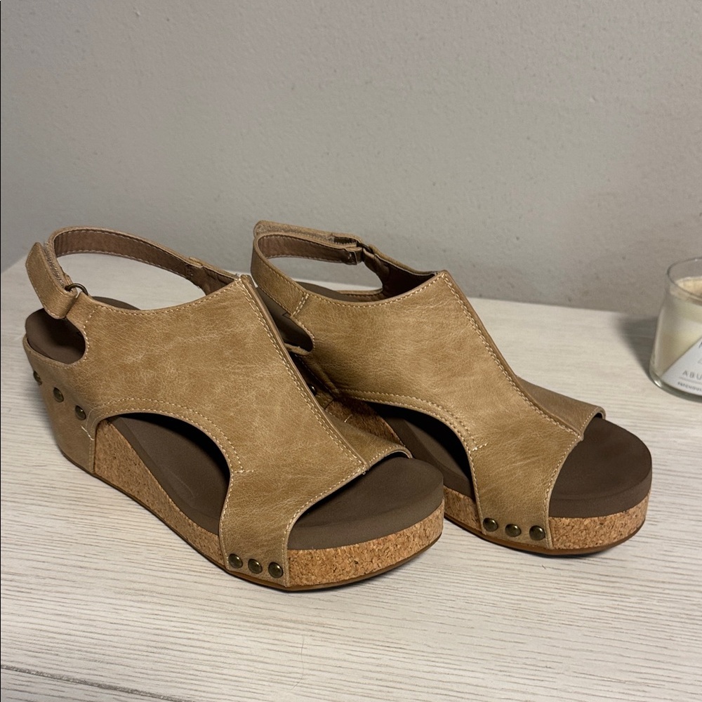 Corky’s Boutique Women's Tan Wedge Sandals. Size 8. Look new.